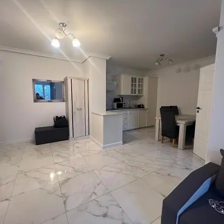 Apartament Cyprysowa-lotnisko *